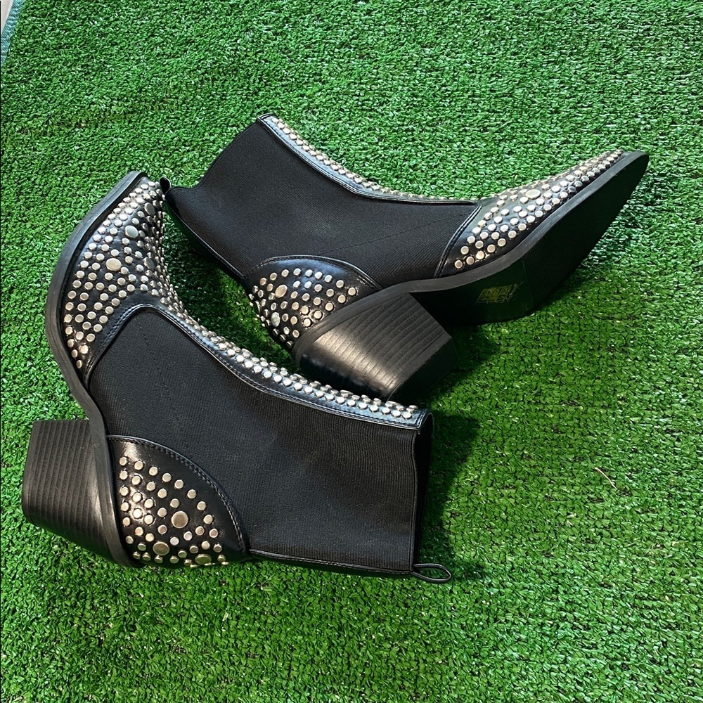 Sergio Todzi Studded Pointed Toe Ankle Boots Elastic Strap Rivet Detail X- 11 - Picture 4 of 6